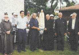 Nazareno Lanciotti s donom Gobbim (dria sochu) pri jeho nvteve v Brazlii 5.2.1990